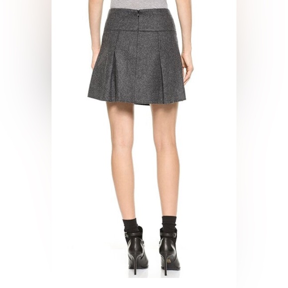 Vince Grey Wool Pleated Mini Skirt Size 0 Orig $295 - Picture 3 of 7